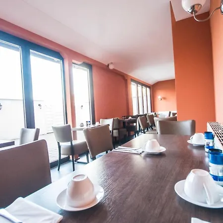 Turmfalke 24h Self Check In Hotel 2*