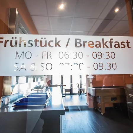 Turmfalke 24h Check In Hotel Linz
