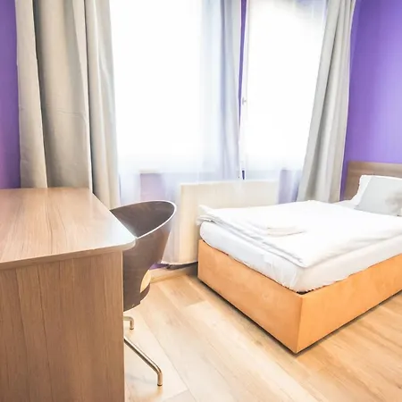 Hotel Turmfalke 24h Check In 2*