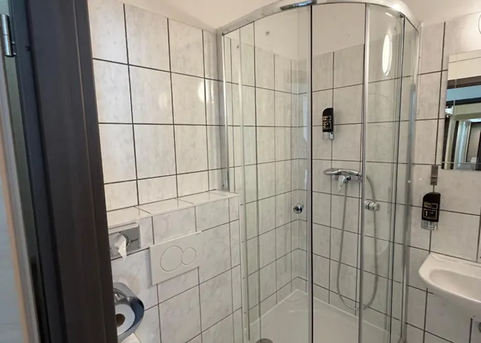 Turm 24h Self Check In By H&h リンツ