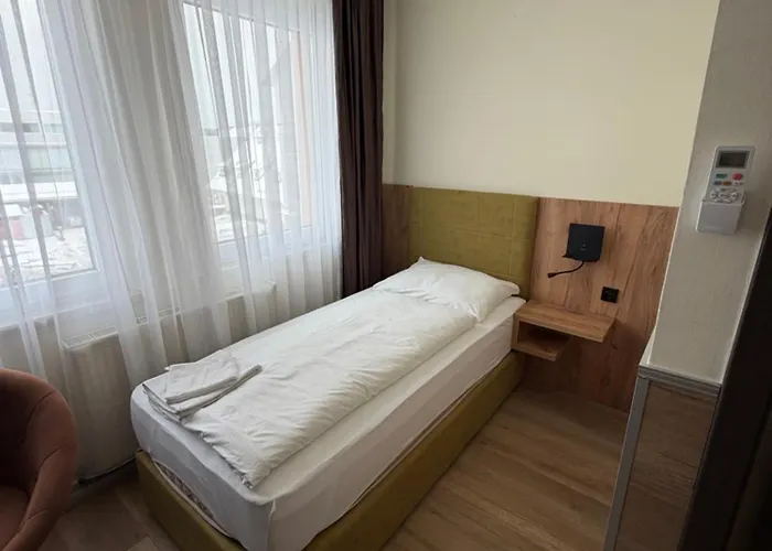 Turm 24h Self Check In By H&h ホテル 2*