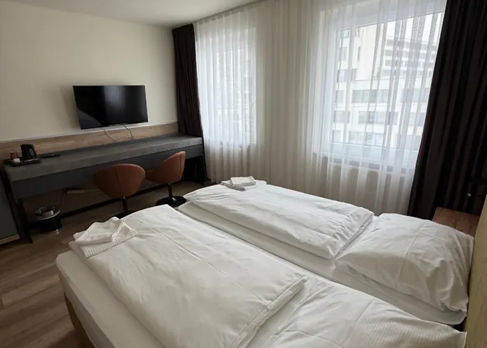 Turm 24h Self Check In By H&h ホテル 2*