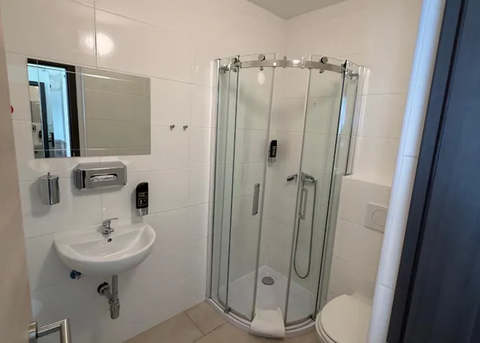 Turm 24h Self Check In By H&h Hotel Linz